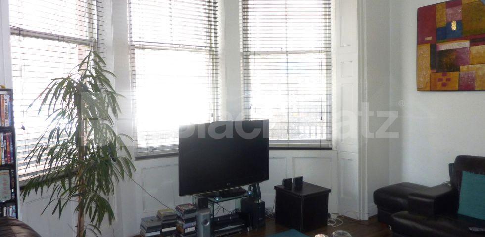 			NEW INSTRUCTION, 4 Bedroom, 1 bath, 1 reception Flat			 Nottingham Place, BAKER STREET-MARYLEBONE